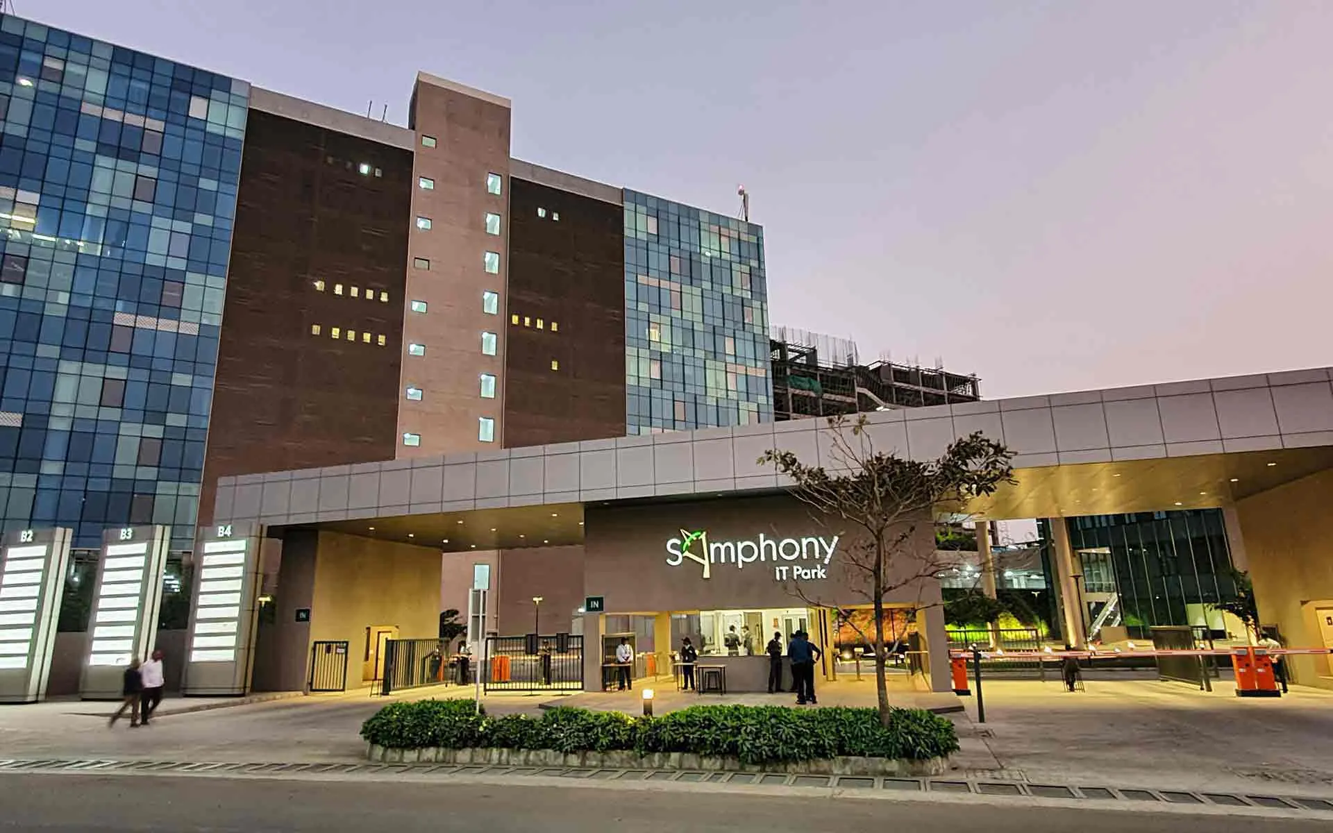 symphiny-it-park-n1